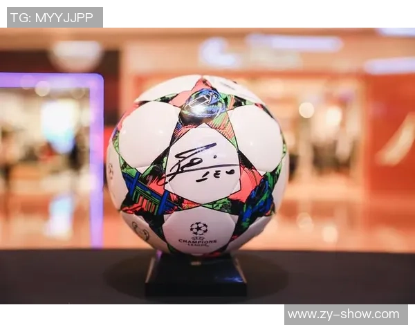 用魔方拼图重现足球传奇人物形象揭秘球星背后的创意与技巧