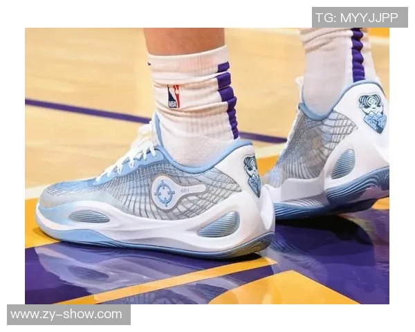 穿定制足球鞋的球星们如何打造专属于自己的场上风采